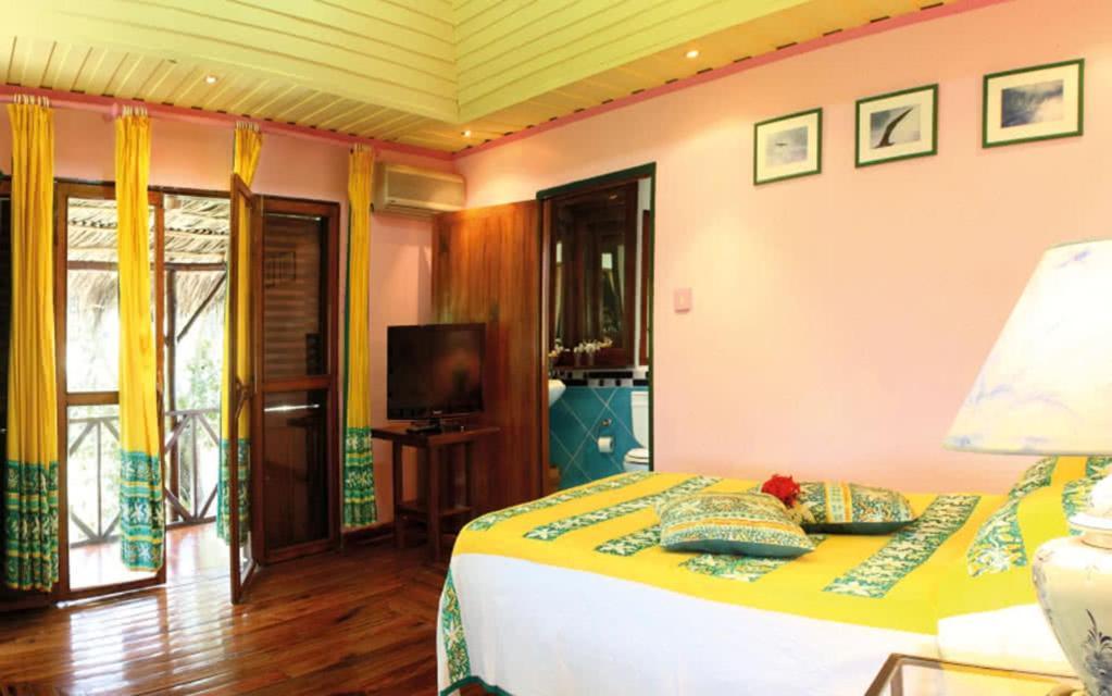 Chauve Souris Relais * Anse Volbert Village